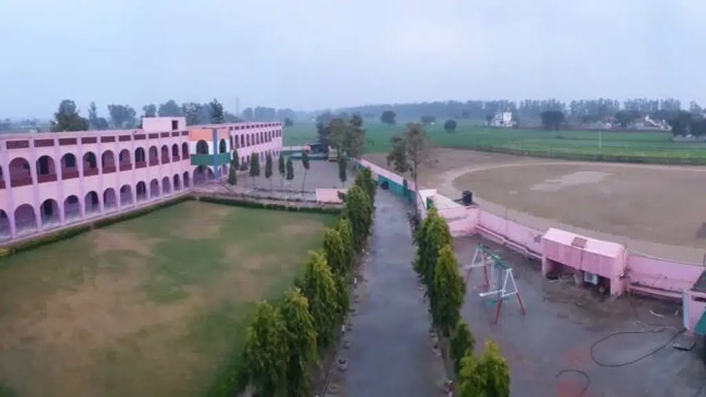 Arya Senior Secondary School