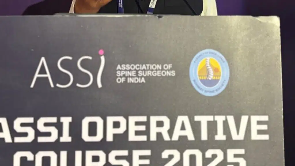 Knee Joint replacement Surgeon - Dr Ujjwal Debnath (FRCS Glas, FRCS T&O, DM)