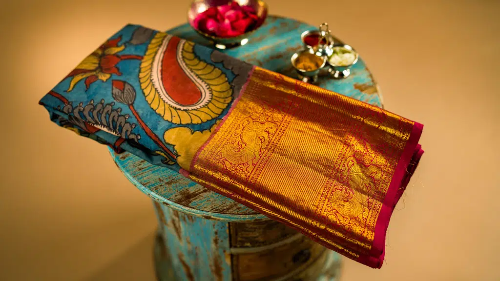 Kalanjali Arts and Crafts