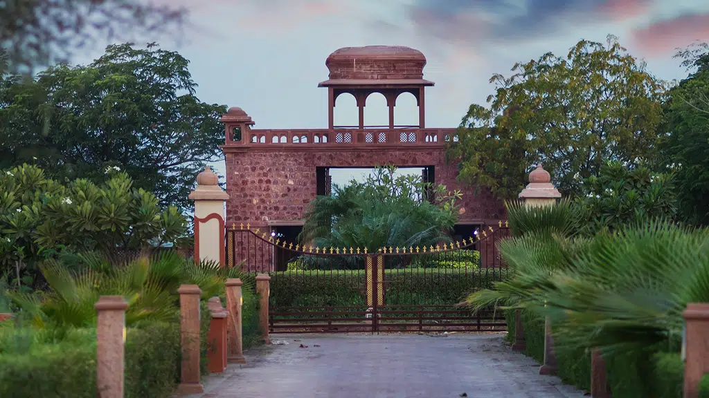 Collection O Raj Mahal