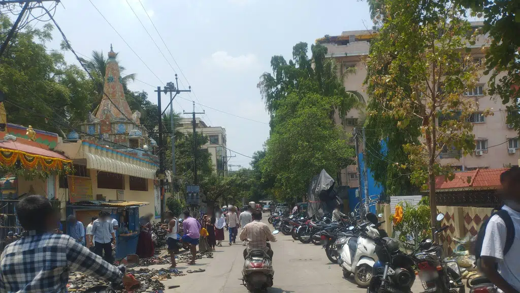 Sri Veeranjaneya Venkateshwara Shirdi Saibaba Temple