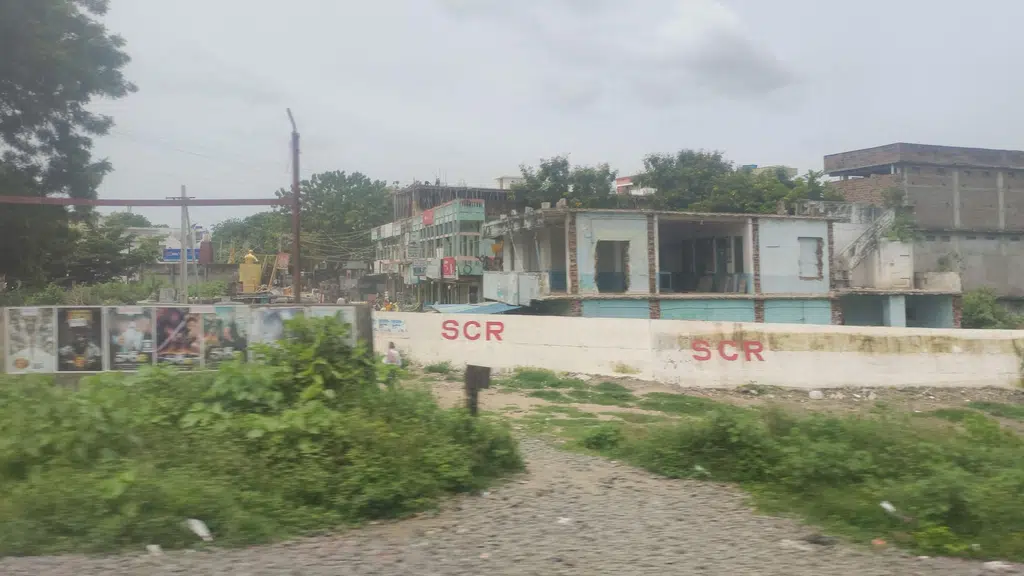 Bharat mobile repair shop