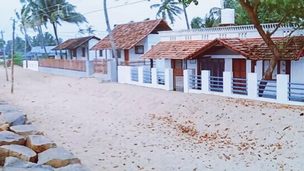 10 North By The Sea beach-stay villas