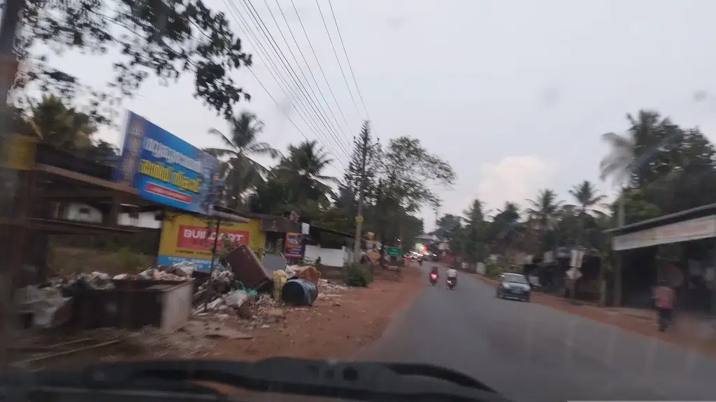 OYO Mobiles   Poovam