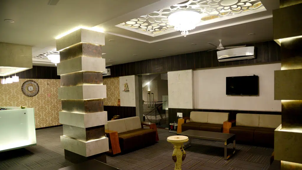 Hotel Center Point