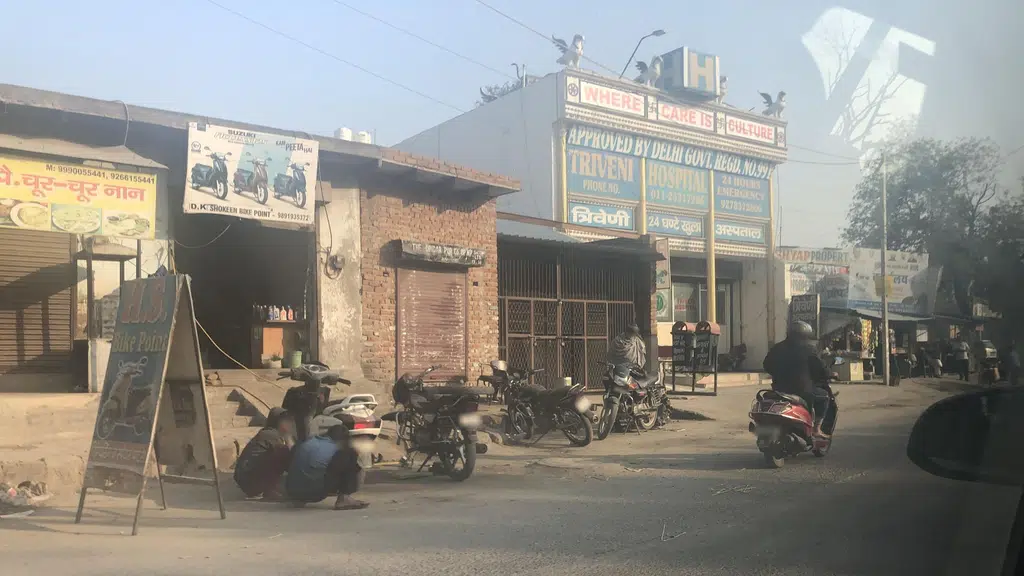 Taj Mahal Dhaba Chicken Corner
