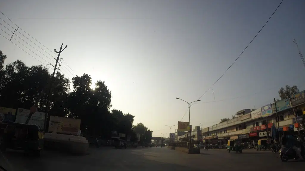 Mahadev Ragda Samosa Center