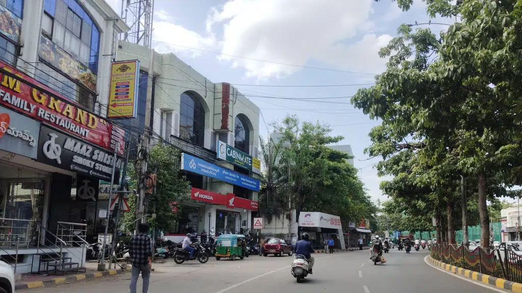 Lenskart Somajiguda