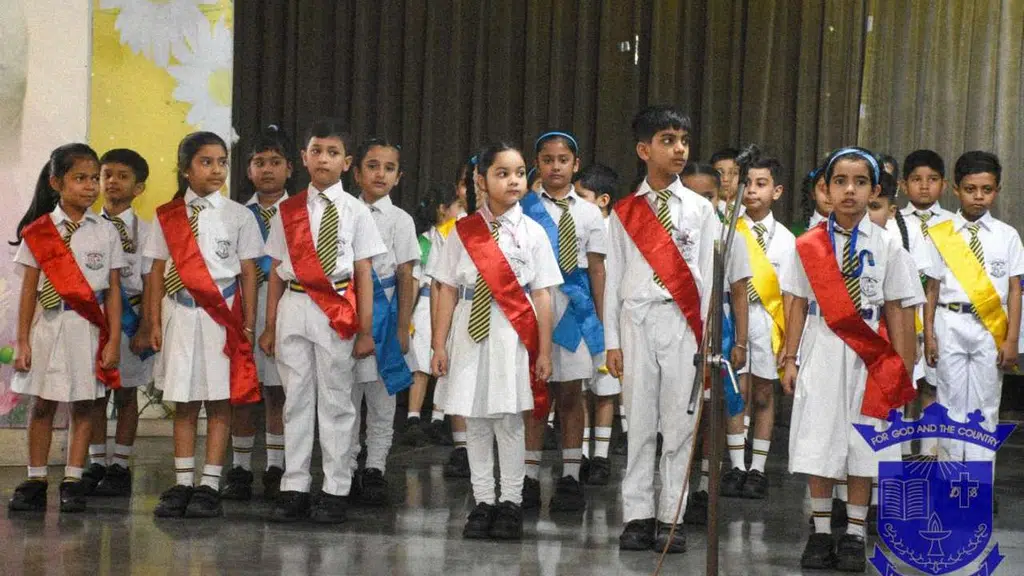 Montfort School
