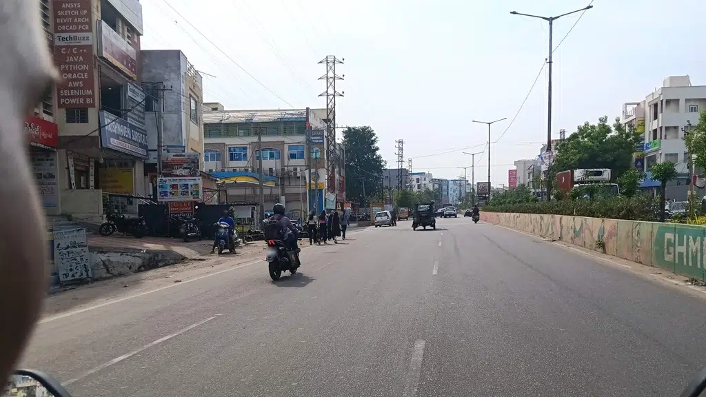 Sri Sampoorna Grand Hotel