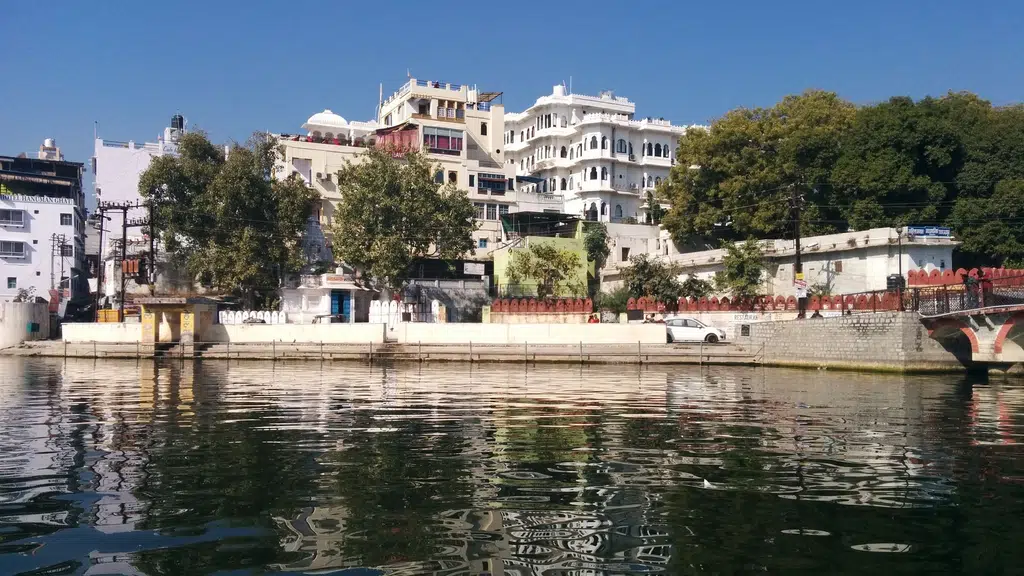 Shri Baldev Tour and Travel