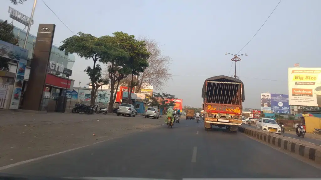 सचिन शूज अहमदनगर  8956225678