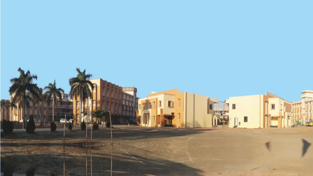 Vidyabharti Trust College of Business, Computer Science & Research