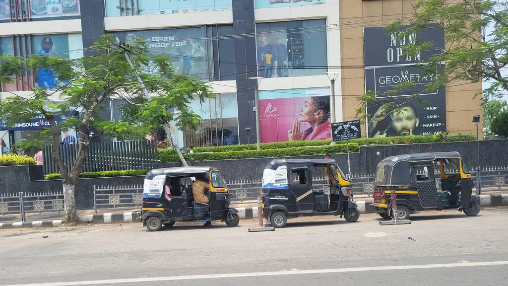 Prince car decorator