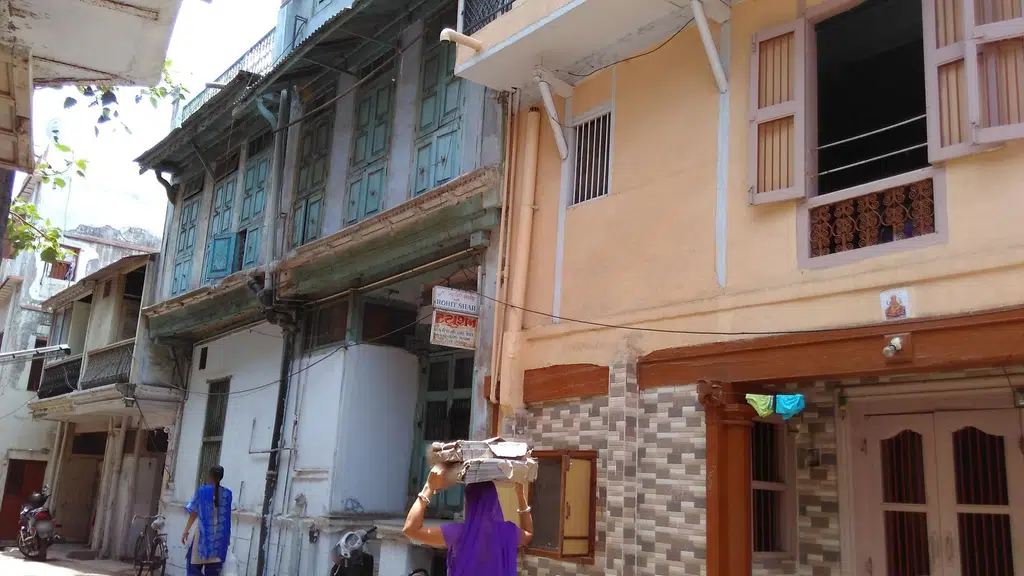 Khareshwar Mahadev Temple