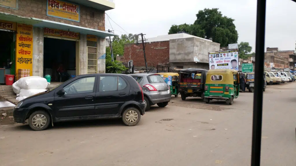 Maharani Machines & Textiles-Packaging Machine in Jaipur