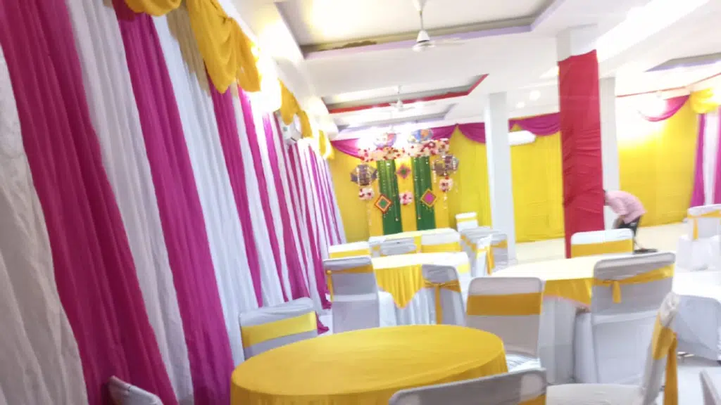 Hotel Noida Dreamz 144