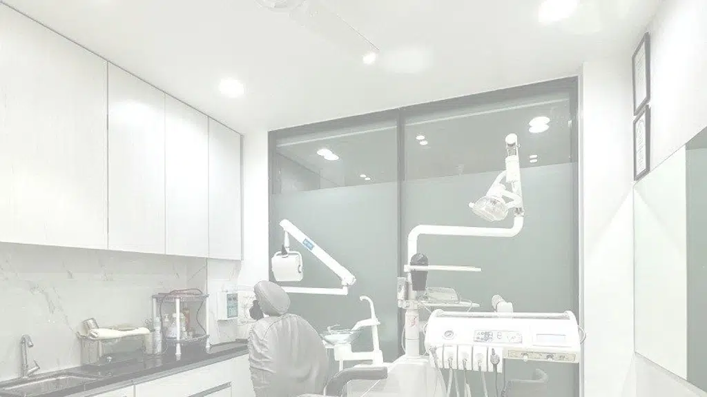 Dr Nikita Lodha Nolkha | Dentist in Mumbai | Nirjara Multispeciality Clinic