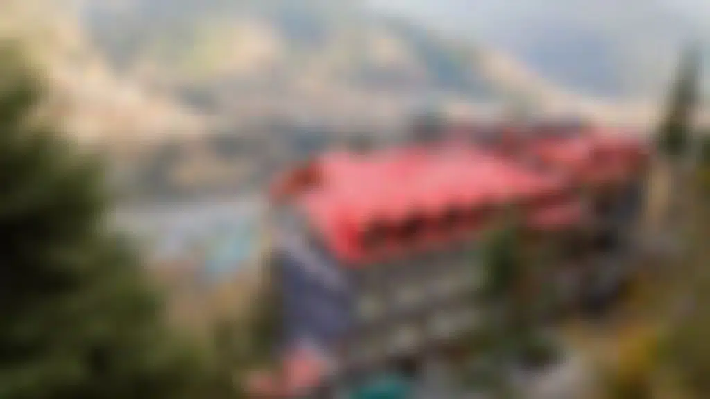 The Whitestone Inn & Suites Manali