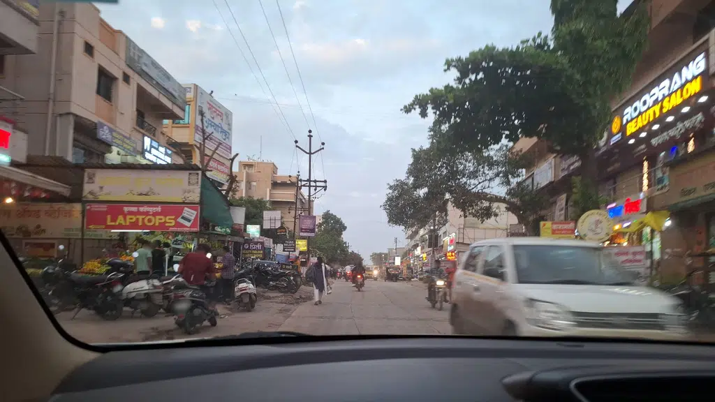 Kadam's Famous Vada Pav Center