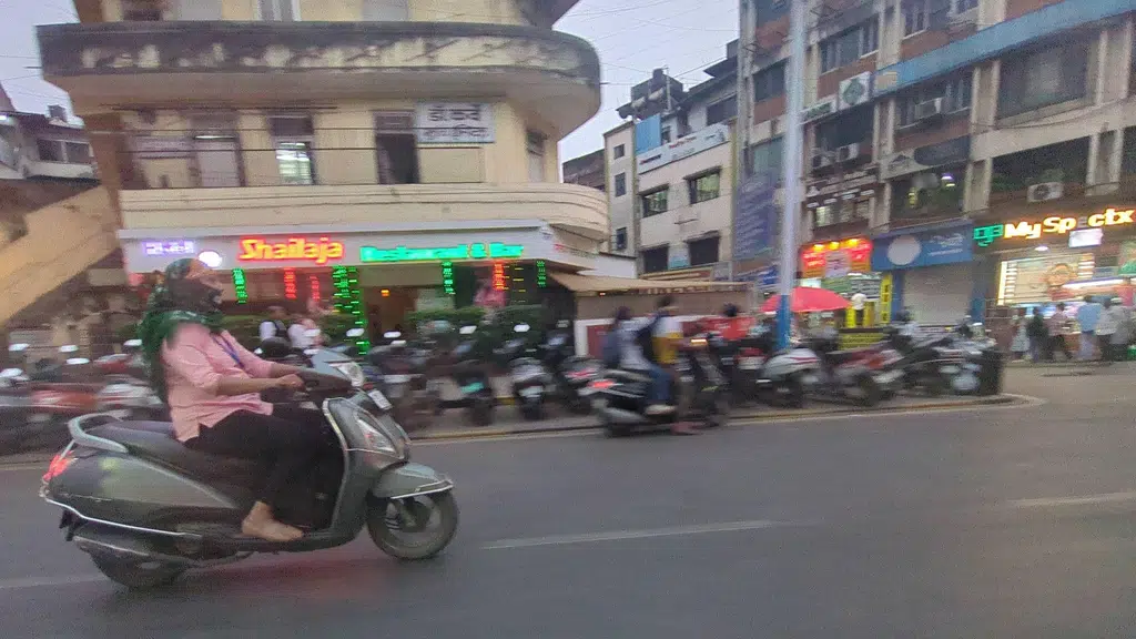 Lenskart JM Road, Pune