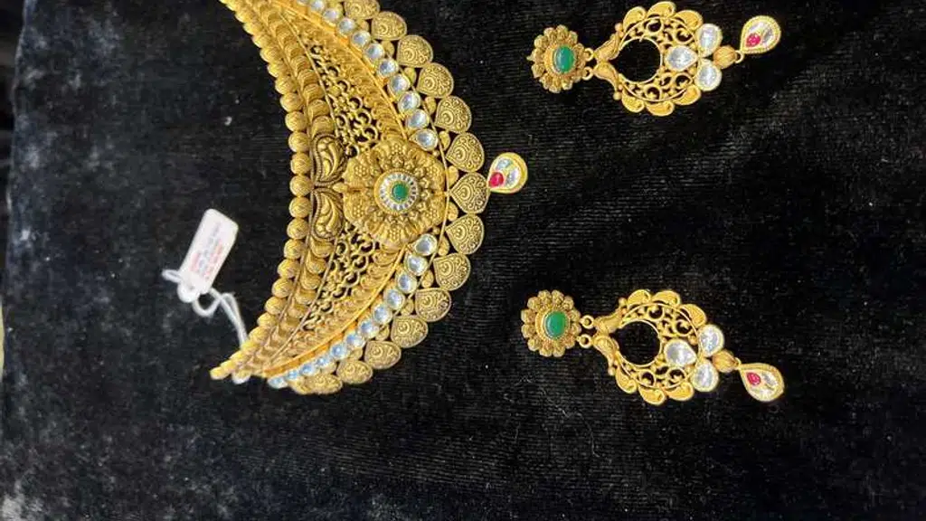 Mahadev Jewelleres