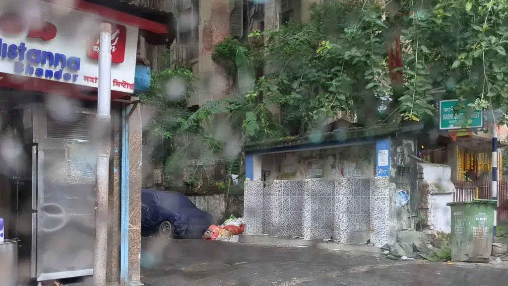 Hatkhola Dutta bari Nimtala ghat Street