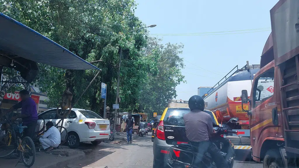 Wasan House Parking Area