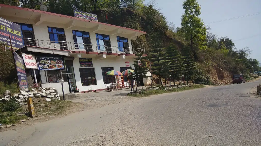 Jannat Palace Hotel & Restaurant