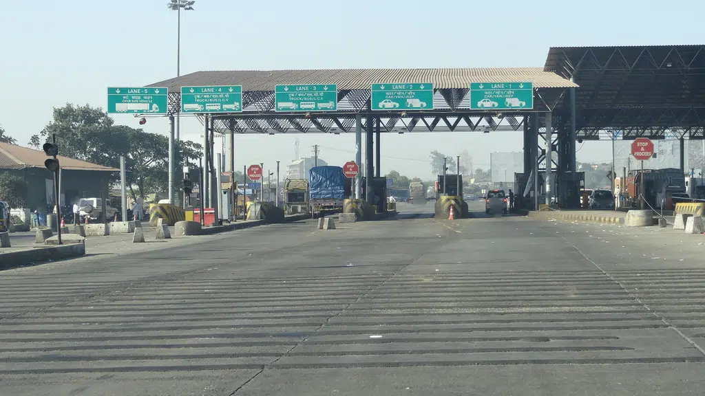 Ghoti Toll Plaza