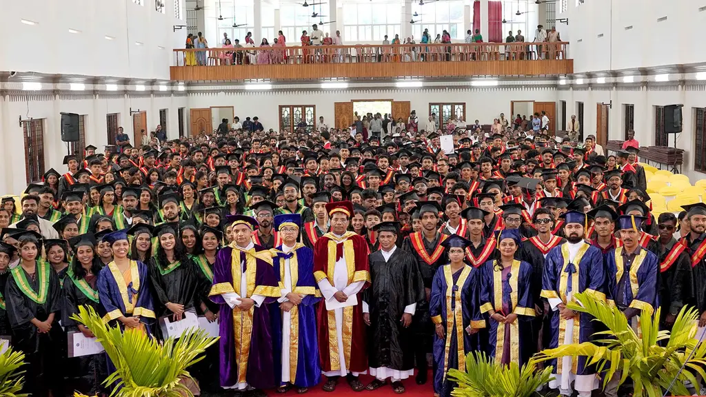 B V M Holy Cross College, Cherpunkal