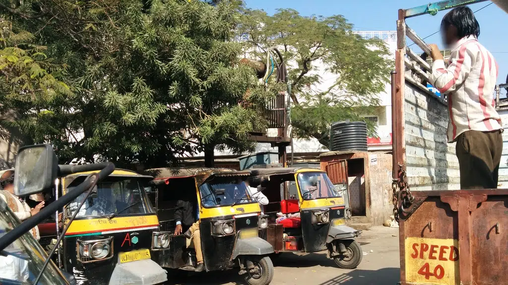 Jay Pavitra bhojnalaya