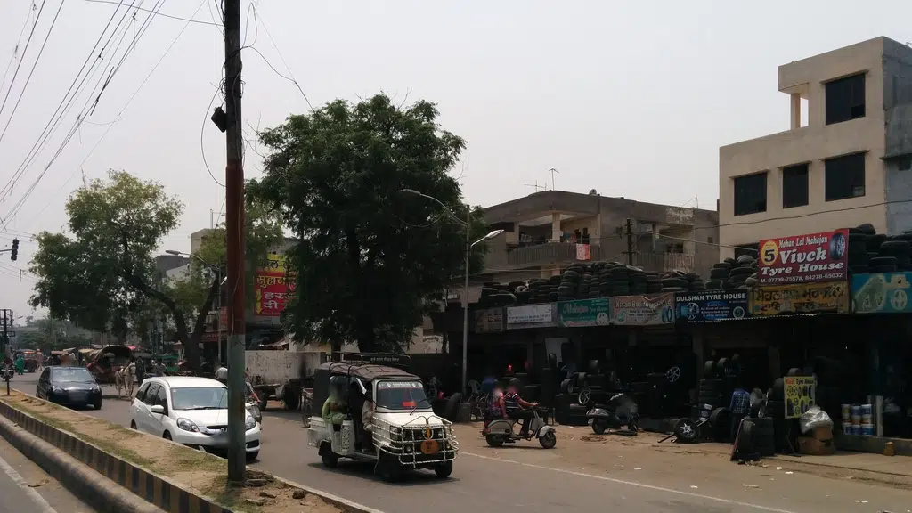 Raghu Tyre House