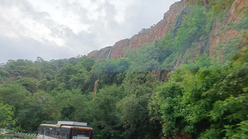 Malwadigundam Water Falls