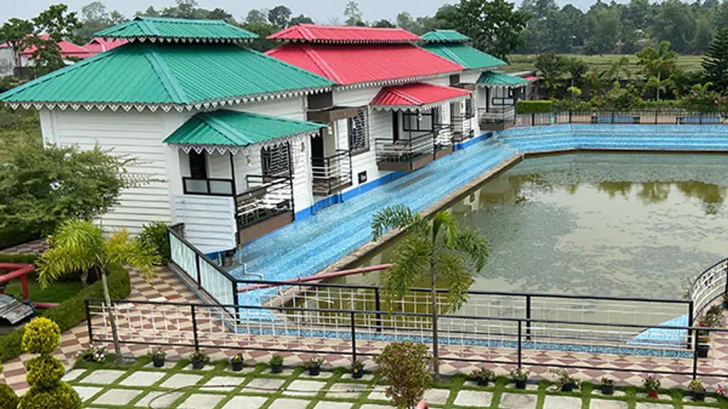 Whistling Wind Resort Lataguri