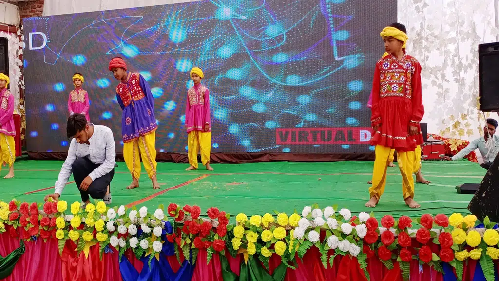 Apex International School