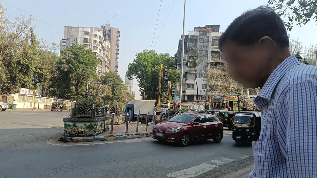 country club kandivali West