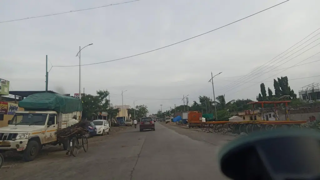 Swaraj Tractor - M/S Shakti Auto And Tractor Co