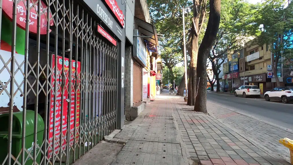 Prakash Textiles Binny Showroom