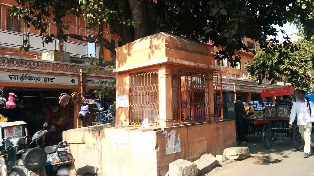 Khuteta Kachori and Namkeen