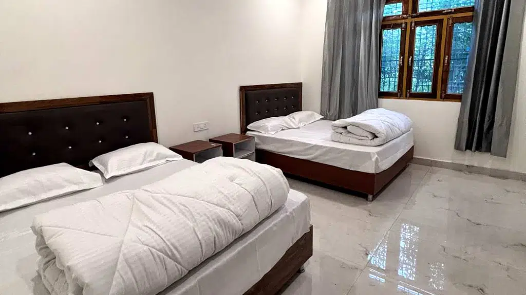 Dolphin hotel & restaurant