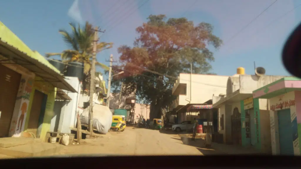 Gowdru Chicken Centre