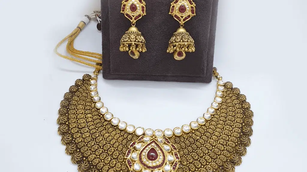V.Navinchandra Hirachand Malji Jewellers