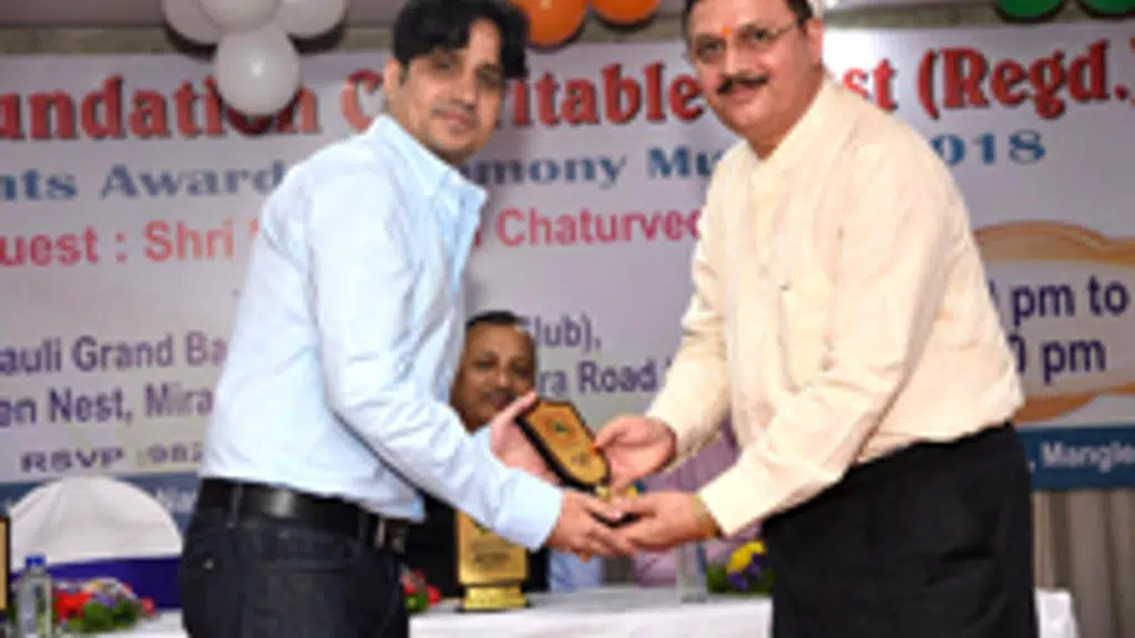 Dr Deepak Chaturvedi, Internal Medicine and Diabetologist