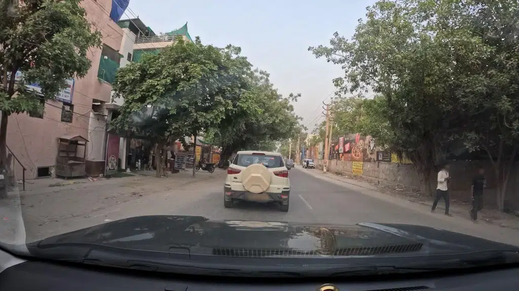 Kunj Puja Ghar-2 (Mall Road Greenfield Colony)