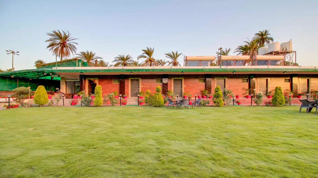 Resort Royal Garden Retreat