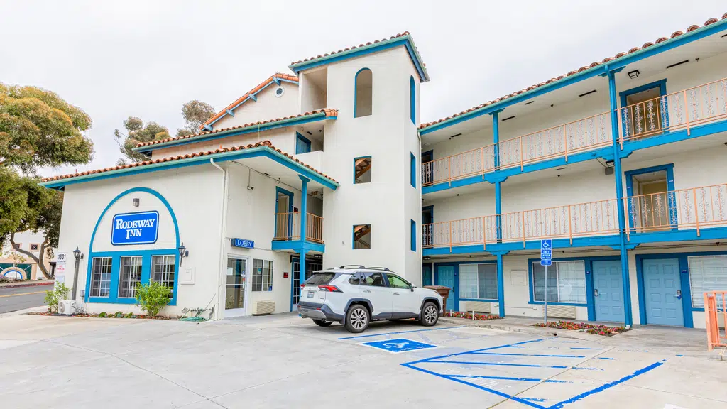 OYO 9120 Hotel Limra