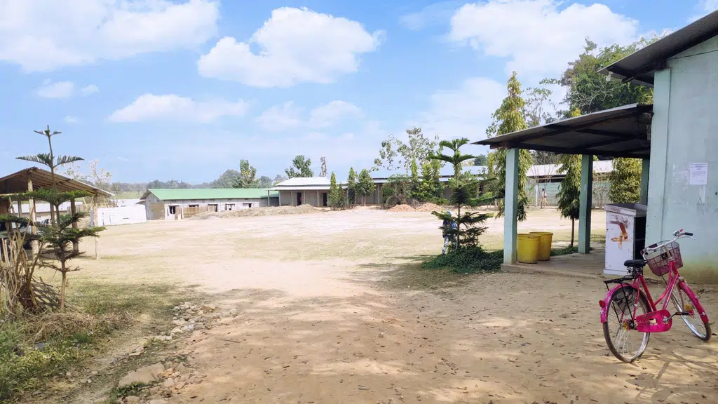Holy Child English Higher Secondary School Hawaipur
