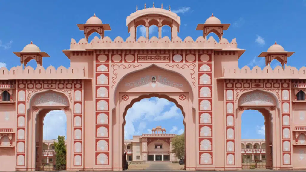 Shri Niketan Public School