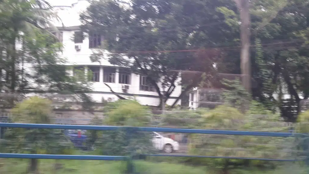 Rabindra Sarobar Bus Stop